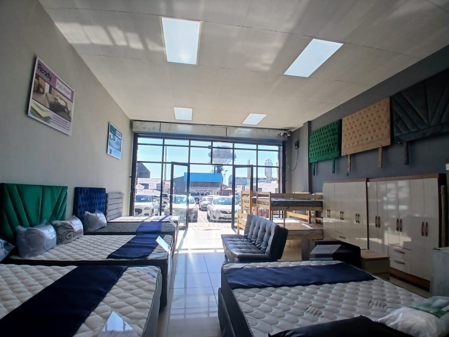 To Let Commercial Property for Rent in Lower Bo-dorp North West